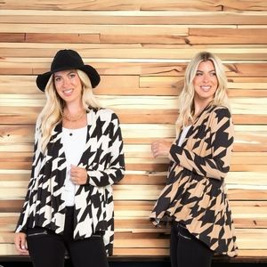 Regular and curvy Houndstooth Cream Black Cardigan